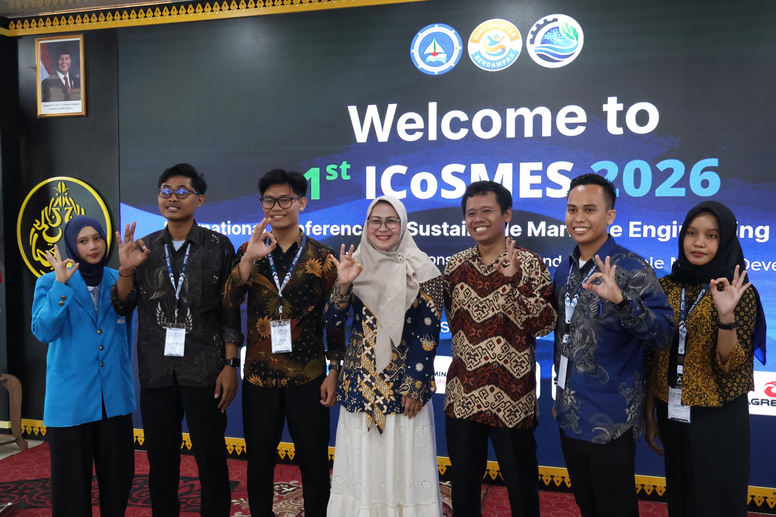 Mahasiswa Teknik Elektro UMRAH dalam ICoSMES 2026