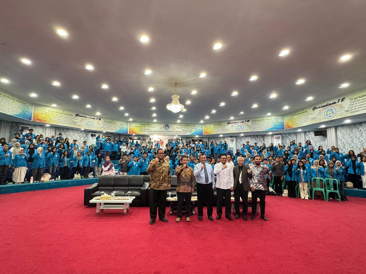Narasumber dan peserta Sosialisasi Kebijakan Energi UMRAH dan Dewan Energi Nasional